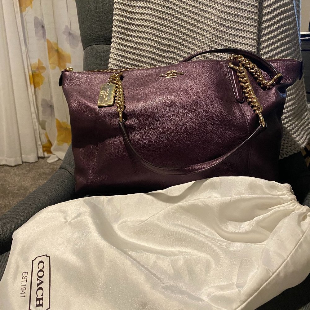 Authentic Coach Chain Shoulder Bag